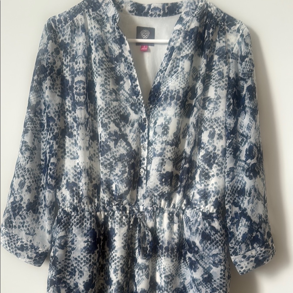 Vince Camuto Patterned Blue and White Women's Sleek & Simple Boho Indie Dress - Picture 4 of 8